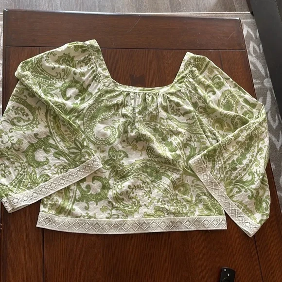 Nicole miller square neck linen blend paisley top. Beautiful and feminine. - Picture 5 of 8